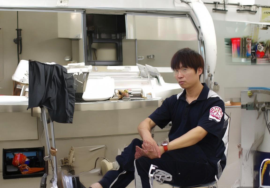 NBA湖人掘金巅峰对决：詹皇约基奇火花对决，新星未来可期(图4)