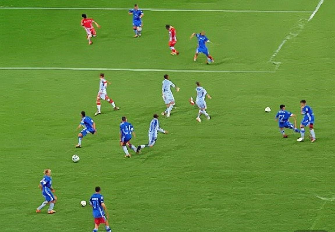 拜仁慕尼黑VS切尔西：欧洲豪门对决战术解析与关键球员对决(图2)